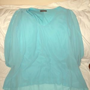Sky blue flowy dress never worn no tags